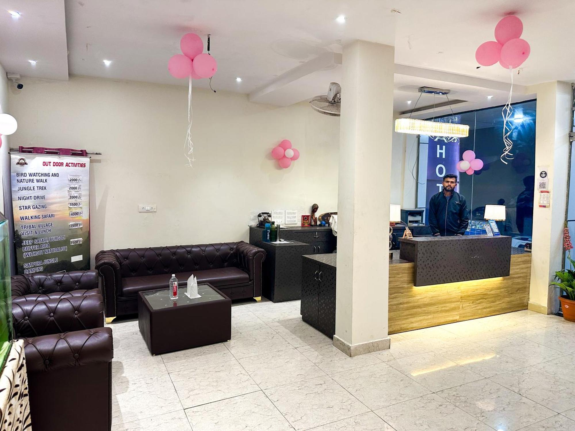 Hotel Payal & Restaurent Pachmarhī 外观 照片