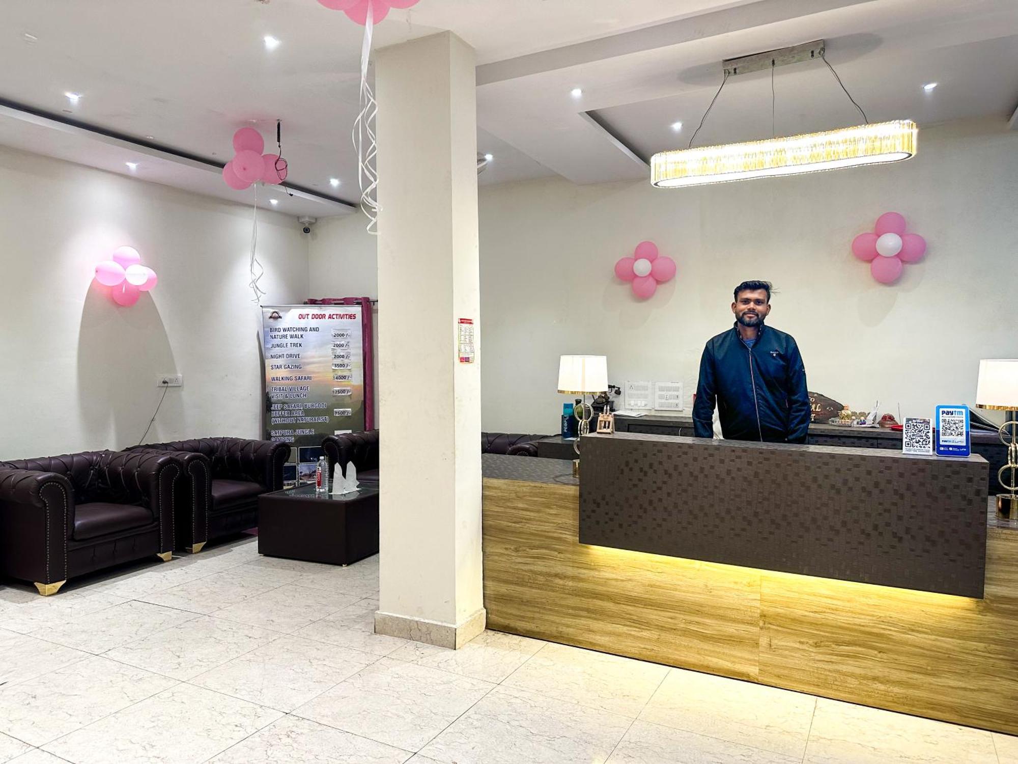 Hotel Payal & Restaurent Pachmarhī 外观 照片